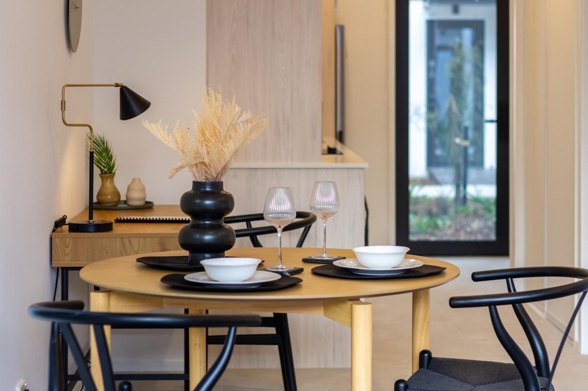 Single Level Studio, Cbd Escape: King Bed Κράισττσερτς Εξωτερικό φωτογραφία