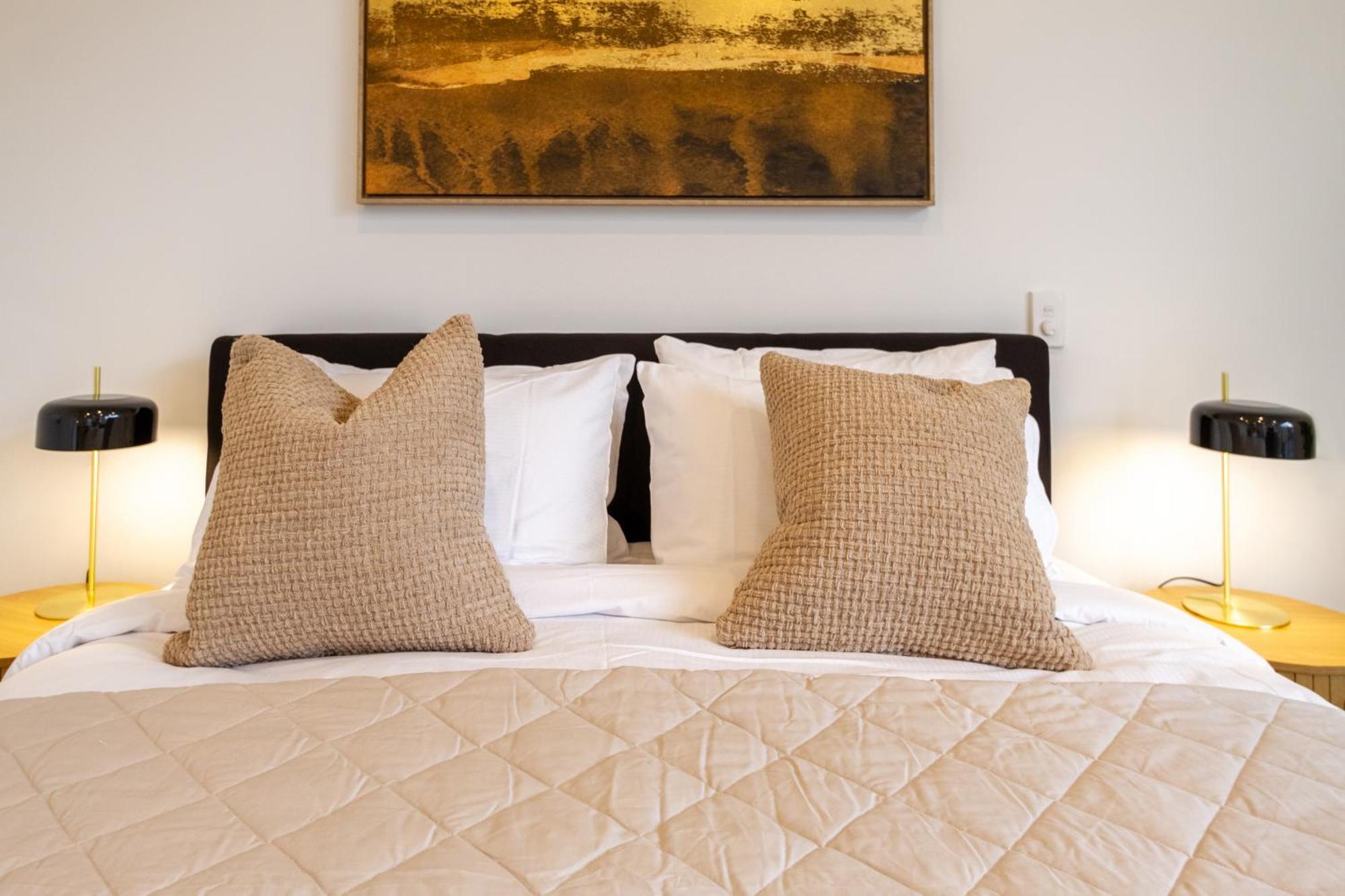Single Level Studio, Cbd Escape: King Bed Κράισττσερτς Εξωτερικό φωτογραφία